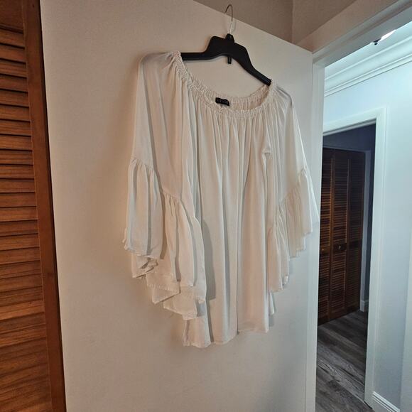 Women's Venus White Shirt/Cover-up One Size Fits All, Never Worn. - Picture 4 of 5